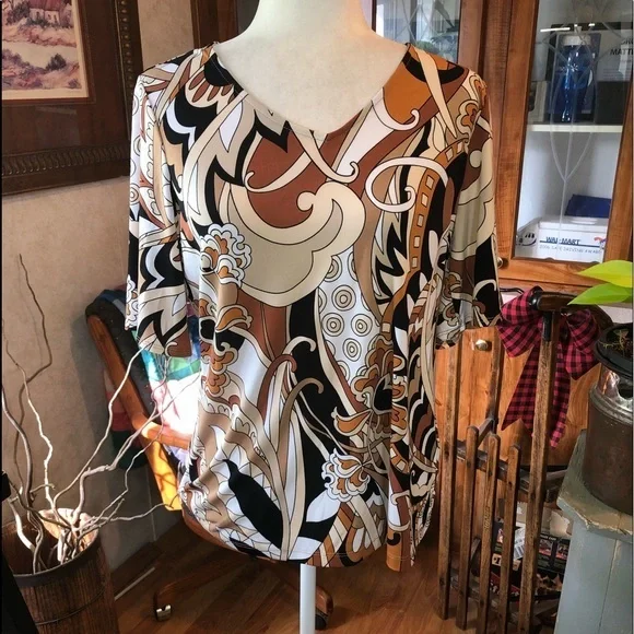 SUSAN GRAVER SIZE SMALL BROWN AND TAN MULTICOLORED SHORT SLEEVE BLOUSE 🔔 SLEEVE - Picture 1 of 4
